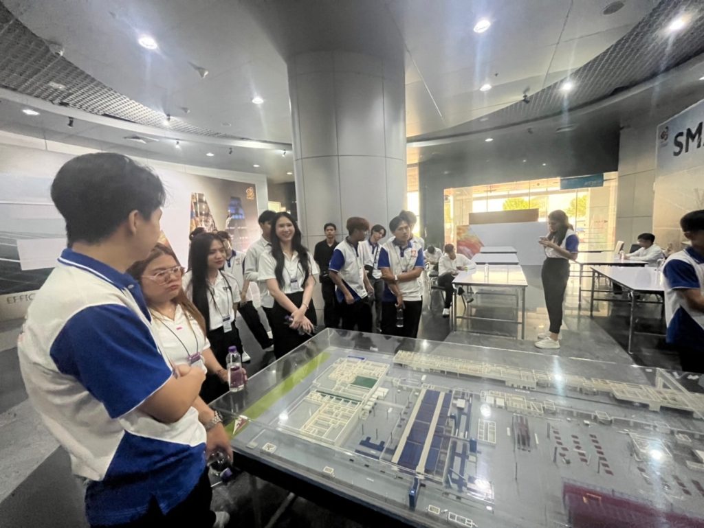 เรียนกับตัวจริงประสบการณ์จริง DekLogistics ตะลุยบุกคลังสินค้าการบินไทย 12