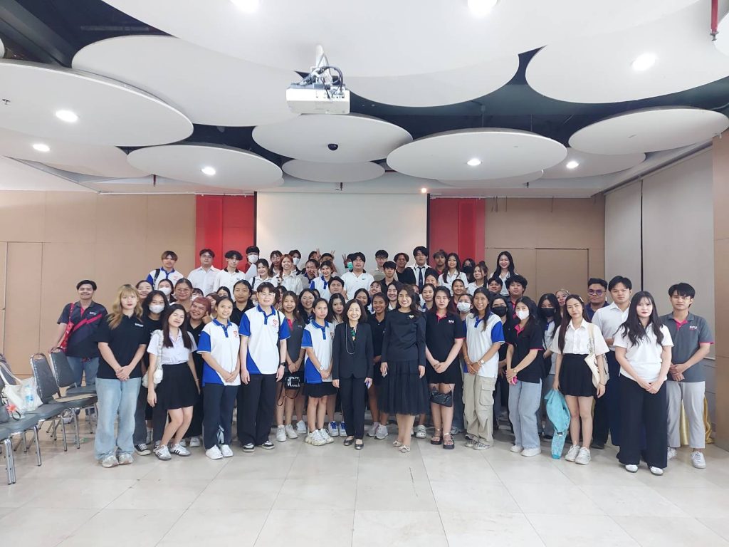DekLogistics SPU พัฒนาบุคลิกภาพเสริมภาพลักษณ์สู่วัยทำงานรุ่นใหม่ 7