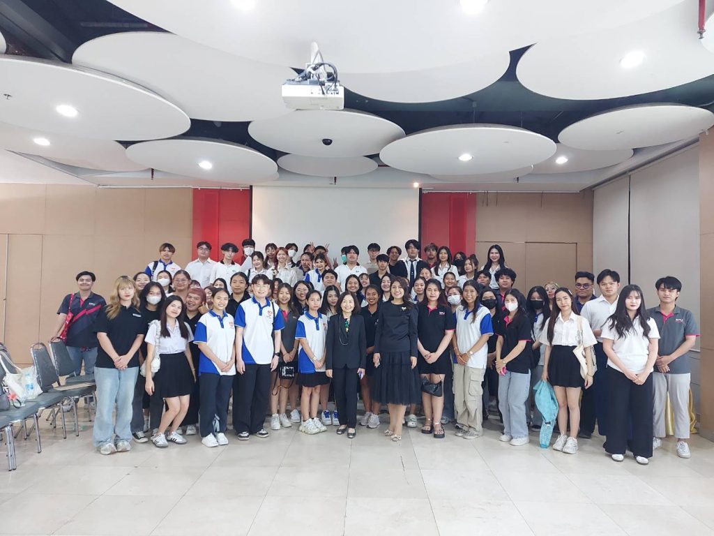 DekLogistics SPU พัฒนาบุคลิกภาพเสริมภาพลักษณ์สู่วัยทำงานรุ่นใหม่ 8