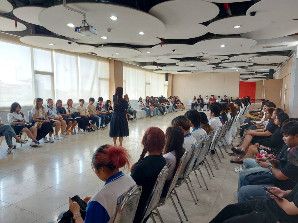 DekLogistics SPU พัฒนาบุคลิกภาพเสริมภาพลักษณ์สู่วัยทำงานรุ่นใหม่ 14