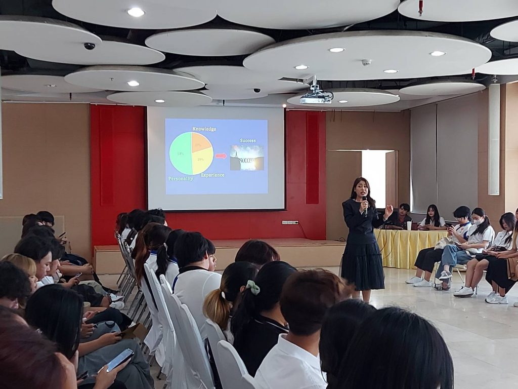 DekLogistics SPU พัฒนาบุคลิกภาพเสริมภาพลักษณ์สู่วัยทำงานรุ่นใหม่ 15