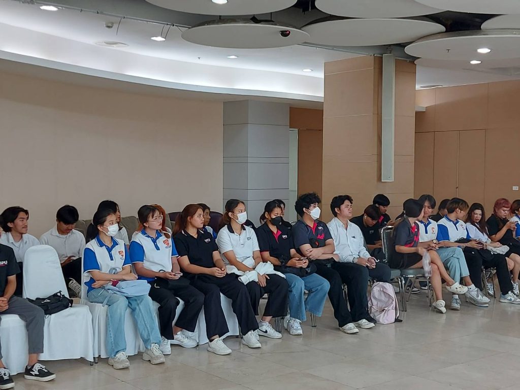 DekLogistics SPU พัฒนาบุคลิกภาพเสริมภาพลักษณ์สู่วัยทำงานรุ่นใหม่ 16