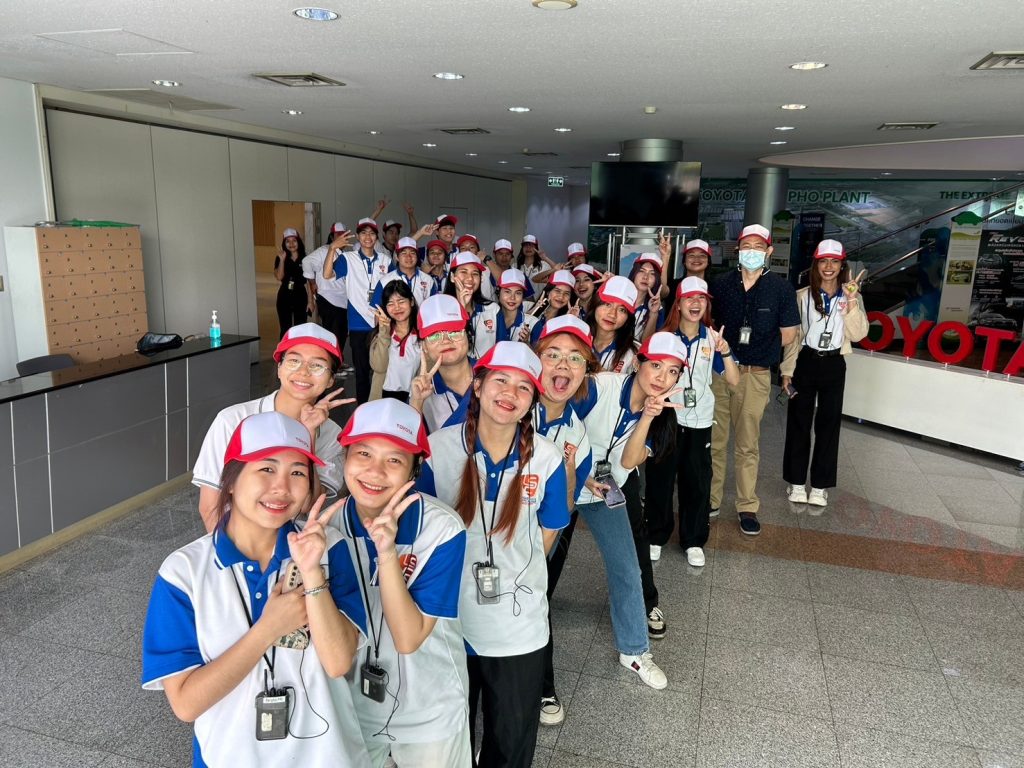 Dek Logistics เรียนรู้นอกห้องเรียน โรงงานประกอบรถยนต์โตโยต้า (บ้านโพธิ์) 7