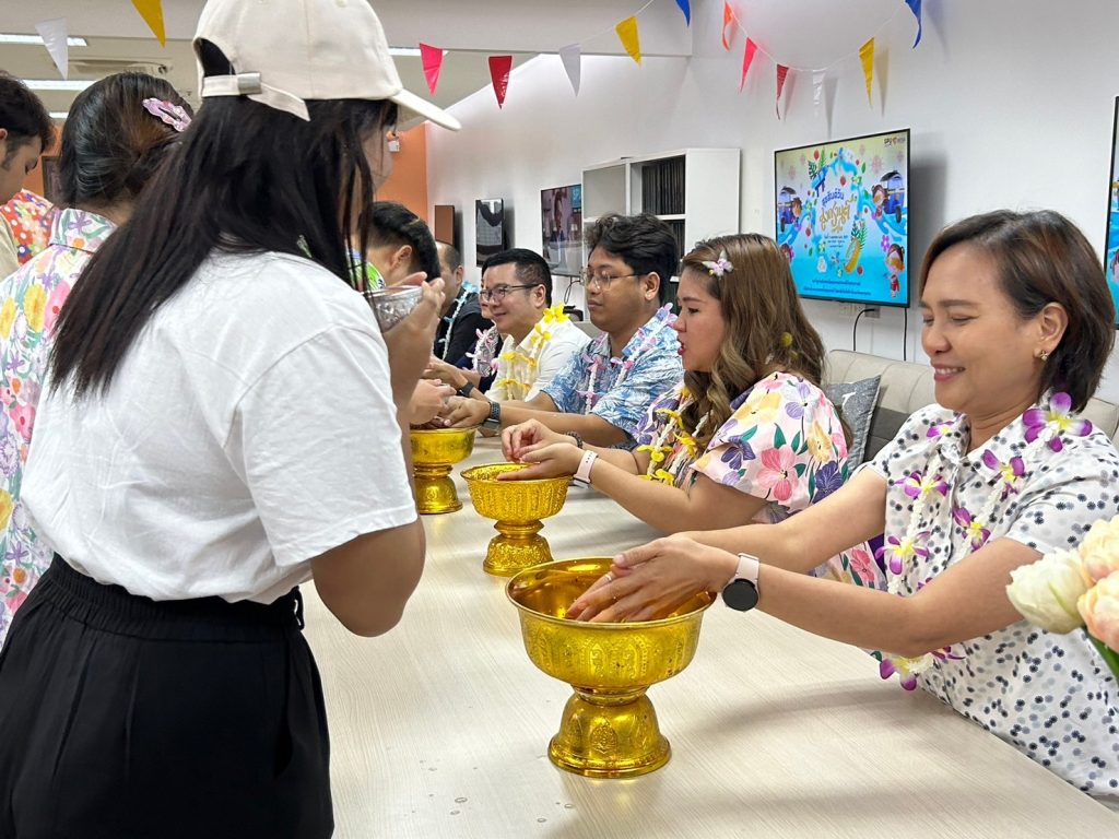 Logistics SPU สืบสานประเพณีวัฒนธรรม 37