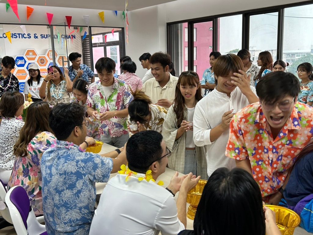 Logistics SPU สืบสานประเพณีวัฒนธรรม 40