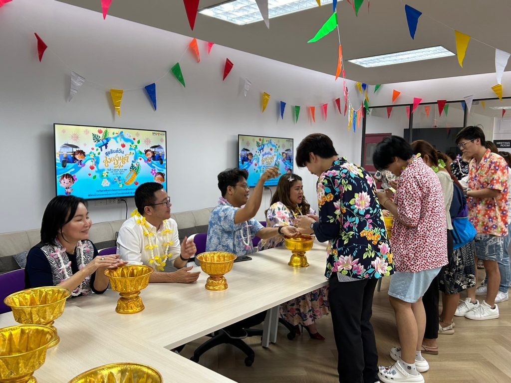 Logistics SPU สืบสานประเพณีวัฒนธรรม 48