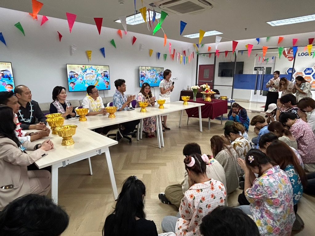 Logistics SPU สืบสานประเพณีวัฒนธรรม 6