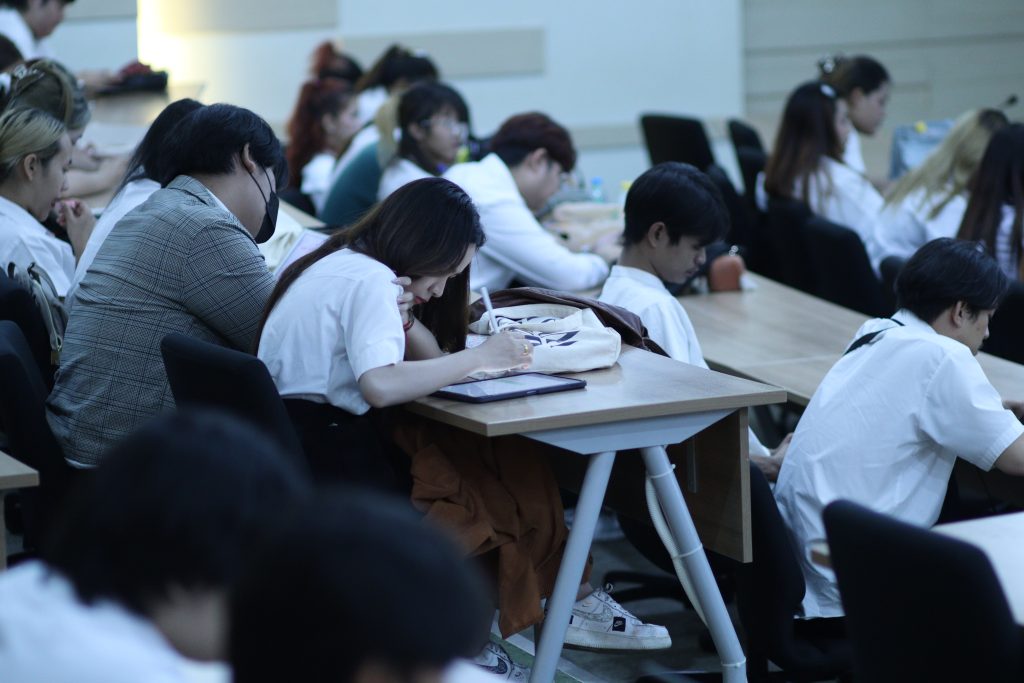 The Professional ประสบการณ์จากมืออาชีพเพื่อพัฒนาบัณฑิตพันธุ์ใหม่ 8