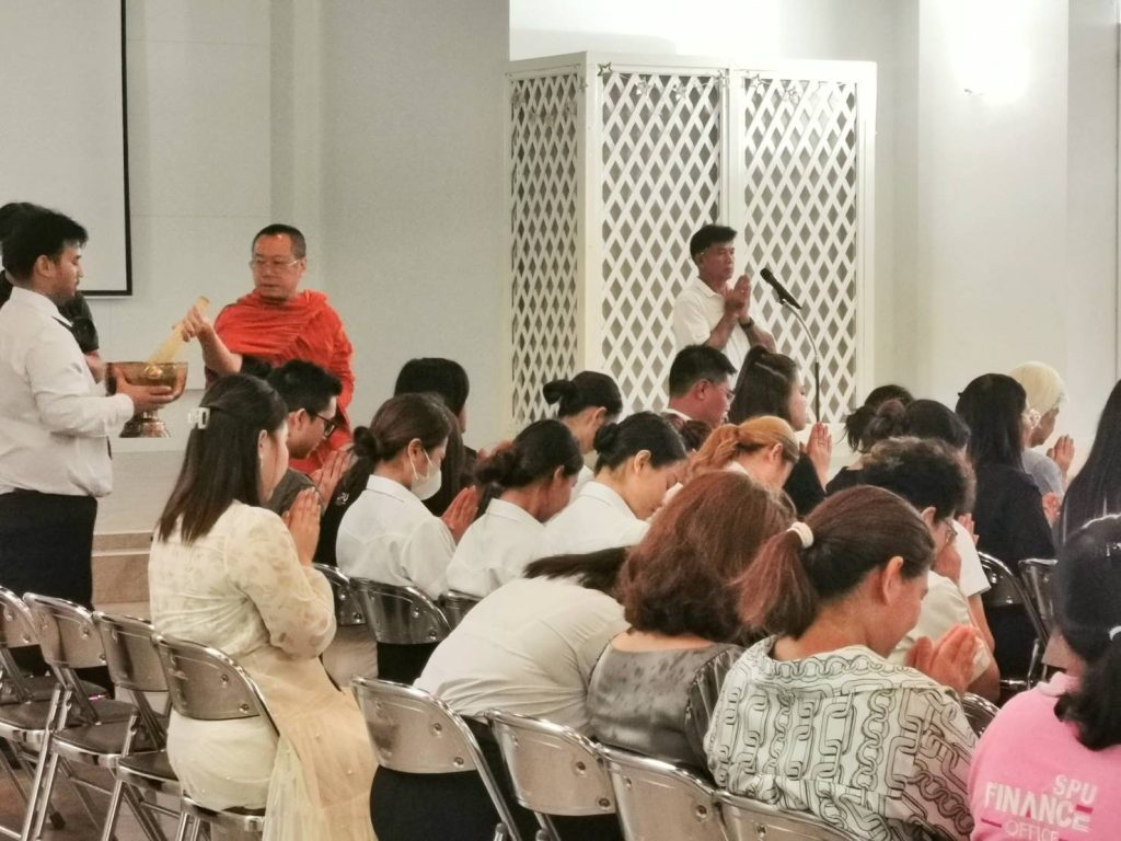 พิธีเจริญพระพุทธมนต์ เนื่องใน "วันวิสาขบูชา" ประจำปี ๒๕๖๗ 3