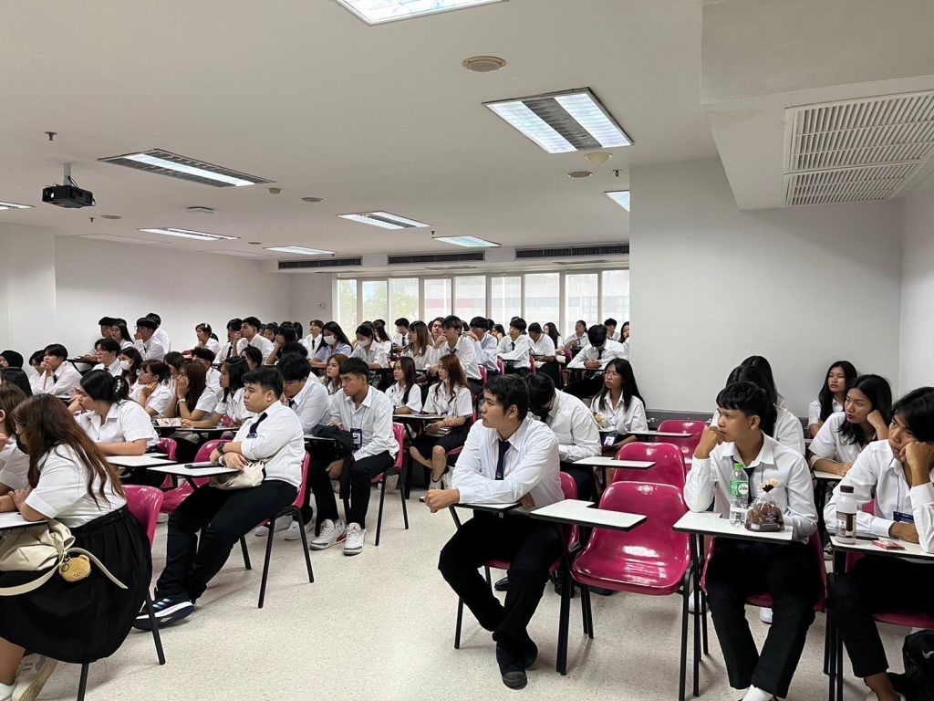บรรยากาศปฐมนิเทศนักศึกษา 2567 37