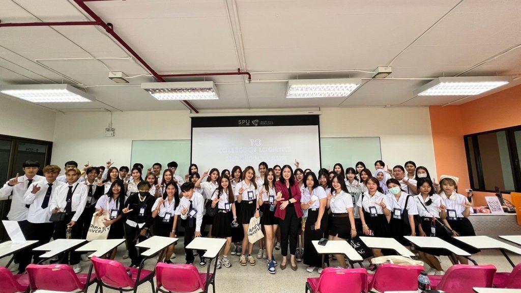 บรรยากาศปฐมนิเทศนักศึกษา 2567 64