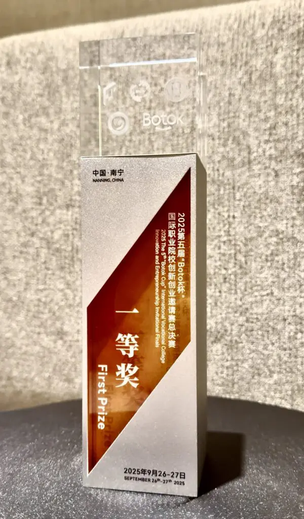 S 37806182 0
