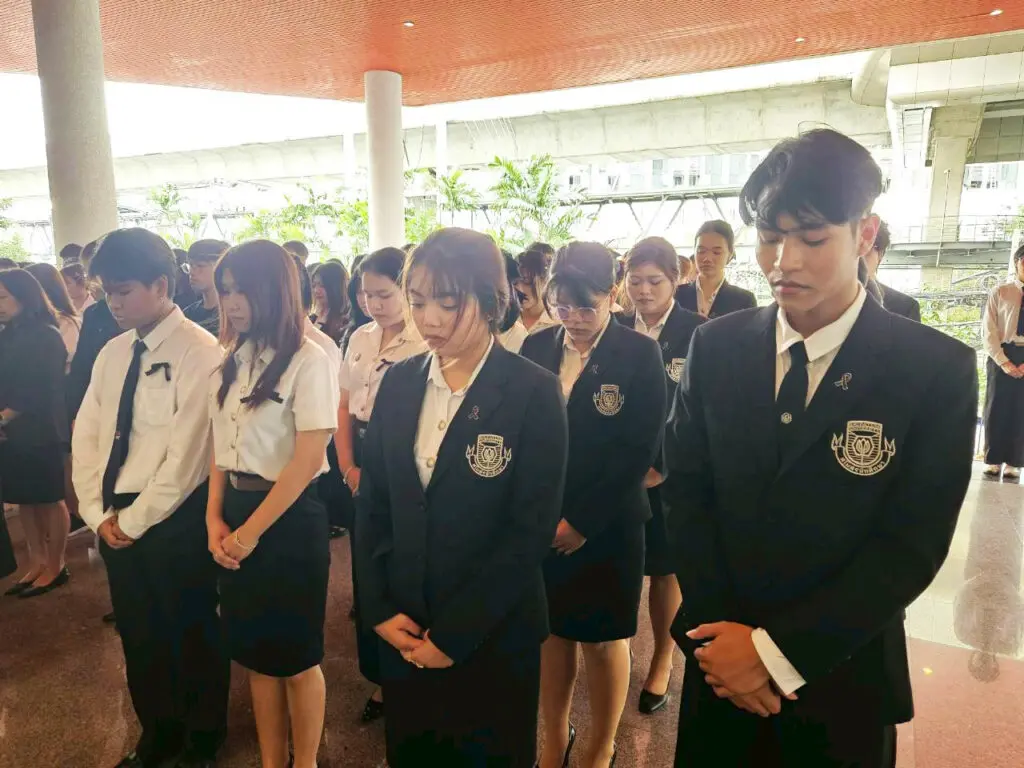 LINE ALBUM ถวายความอาลัย 251028 8