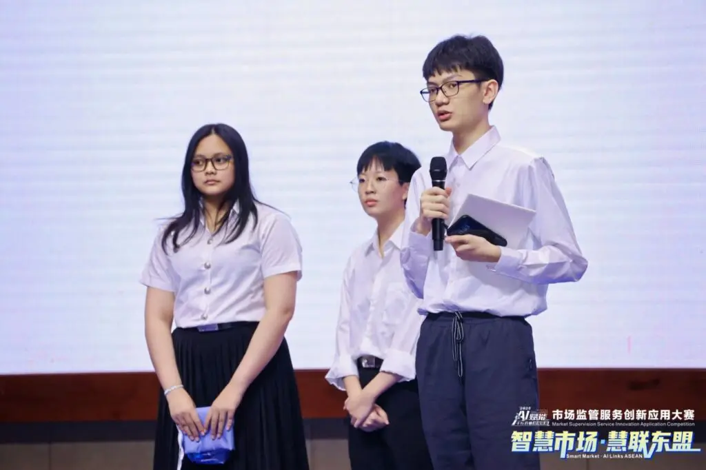 608A6189 opq4076608447 1