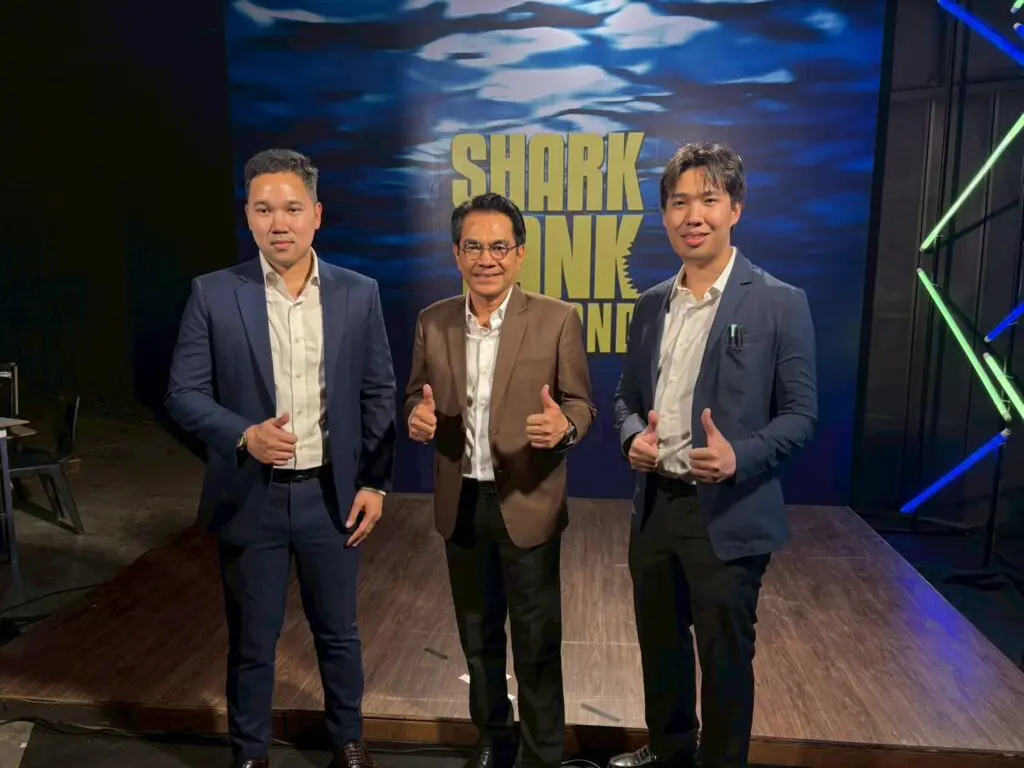 LINE ALBUM 71068 251118 1 1