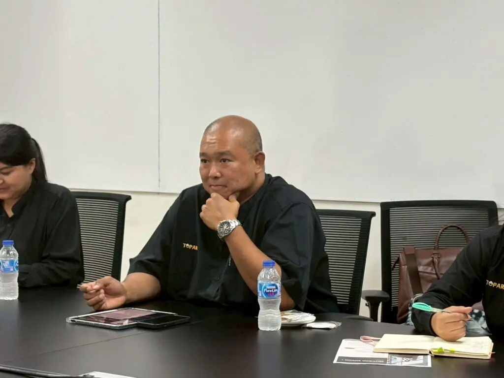 สัมภาษณ์ บ.Toparch 291068 251102 32 4