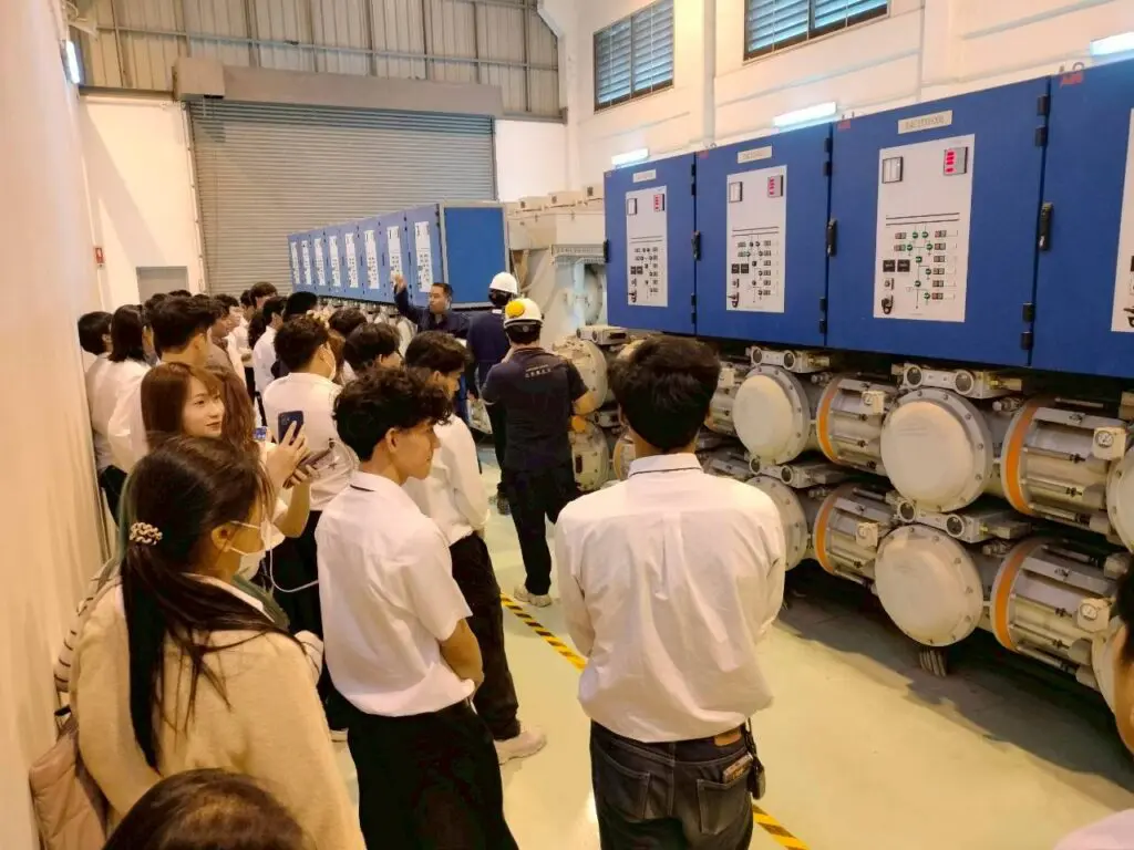 585886003 1280449704124303 714103696831709526 n