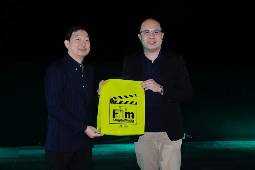 LINE ALBUM ฉายหนัง 8 251216 3