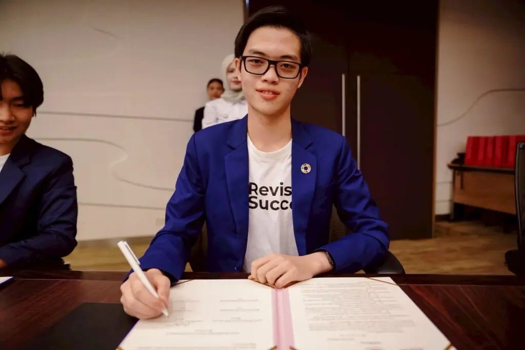 LINE ALBUM MOU 260130 8