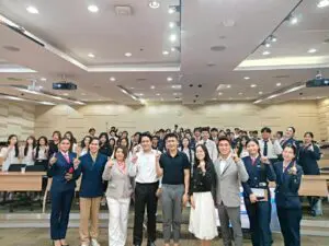 LINE ALBUM 1722026 260217 1