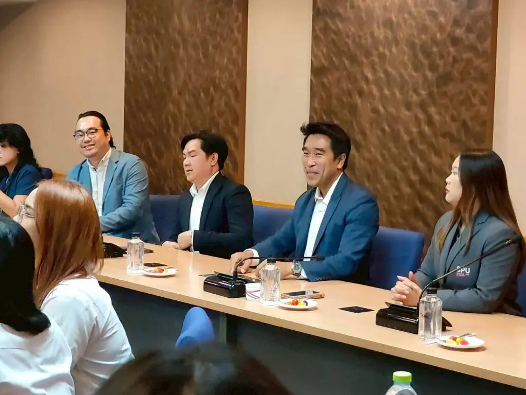 LINE ALBUM ต้อนรับเวียดนาม16.03.69 260316 31 0