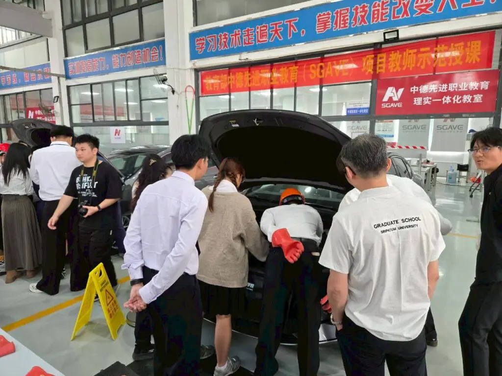 658930783 1387475340088405 5420279509497217777 n