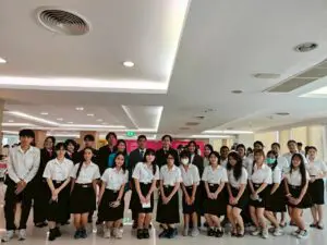 725604 0