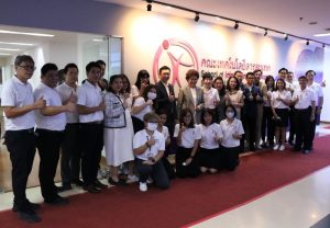 20231016145445gc4HeT1