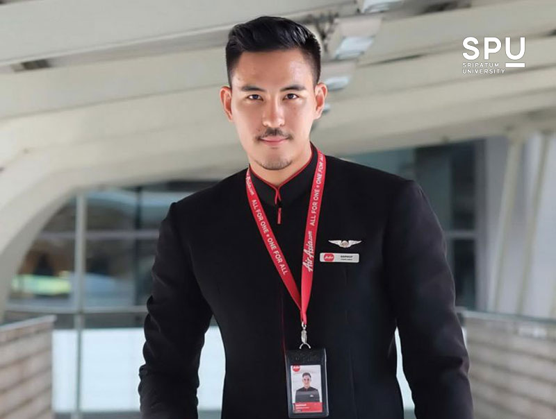 เปิดฝัน! จากความชอบด้านภาษา สู่สจ๊วต Air Asia กับ “อุ่น” ณภพ ขุนพลสิริ