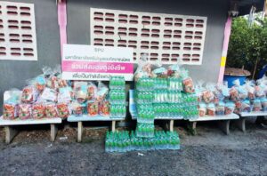 ม.ศรีปทุมร่วมกัลยาณมิตร มอบถุงยังชีพแบ่งปันน้ำใจสู่ ชุมชนเขตสาทร และบางใหญ่ นนทบุรี สู้ภัยโควิด-19
