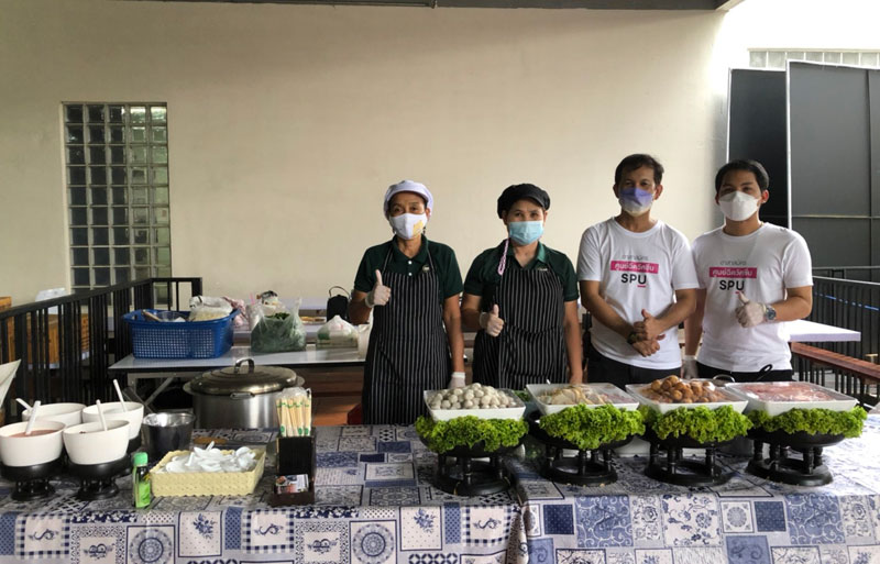 ขอขอบคุณ! ดร.วรพจน์ กันตพิพัฒน์ มอบอาหารกลางวันสนับสนุน ศูนย์ฉีดวัคซีนมหาวิทยาลัยศรีปทุม