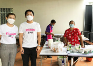 ขอขอบคุณ! ผู้บริหาร SPU ส่งมอบอาหารเช้า เป็นกำลังใจบุคลากรทางการแพทย์ อาสาสมัคร ศูนย์ฉีดวัคซีน มหาวิทยาลัยศรีปทุม