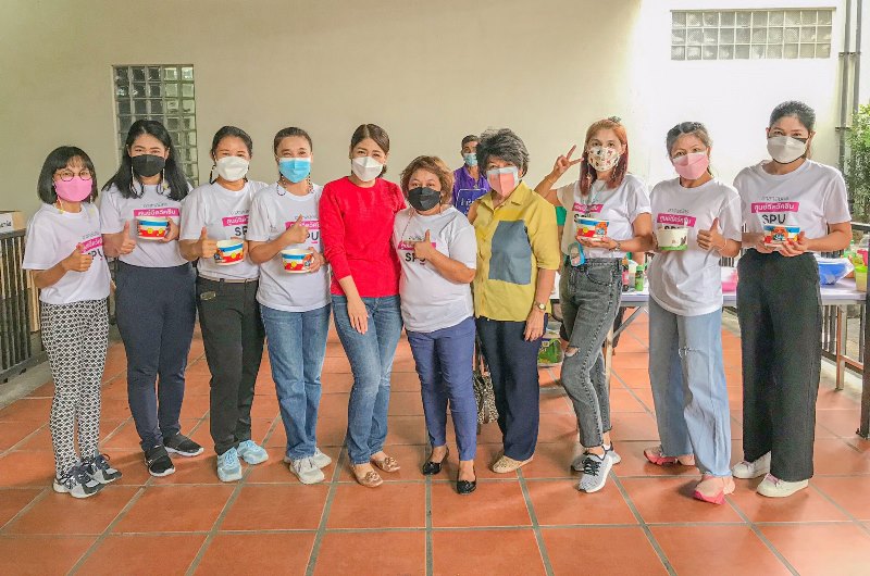 ขอบคุณ! วิทยาลัยการท่องเที่ยวและการบริการ SPU มอบอาหารเช้า สนับสนุนบุคลากรทางการแพทย์และอาสาสมัคร ศูนย์ฉีดวัคซีน ม.ศรีปทุม