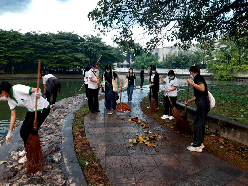 เด็กบัญชี SPU รวมพลังจิตอาสา ทำบุญและร่วมทำความสะอาด วัดพระศรีมหาธาตุ บางเขน