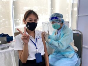 ห่วงใยครอบครัว SPU! ม.ศรีปทุม จัดฉีดวัคซีนป้องกันไข้หวัดใหญ่ สำหรับบุคลากร ประจำปี 2564