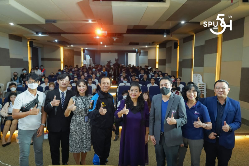 ม.ศรีปทุม อบรมป้องกันระงับเหตุเพลิงไหม้อาคารสูงและฝึกซ้อมอพยพหนีไฟ มุ่งนักศึกษาและบุคลากร มีความรู้เพื่อป้องกันและระงับเหตุเพลิงไหม้อาคารสูง