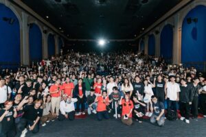 ม.ศรีปทุม สร้างปรากฏการณ์! 800 ชีวิต บุกโรงหนัง ร่วมดู "หลานม่า" หนังจากลูกหลานเด็กฟิล์ม