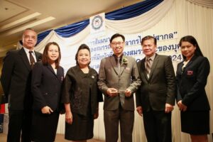 20170912100240p4H3tjG