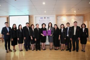 2017091891931HUG5gSy