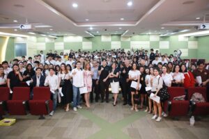 2017120775657hGTW15C