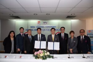 ม.ศรีปทุมรุก! ภาคอุตสาหกรรมการขนส่ง จับมือ LOXSIM MOU พัฒนางานวิจัยด้านโลจิสติกส์ และวิศวกรรม ปูทางสร้างบัณฑิตคุณภาพ ตอบโจทย์ Thailand 4.0