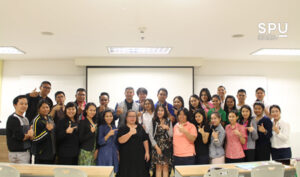 คณะบัญชี ม.ศรีปทุม เสริมความรู้!! เทคนิคการตีพิมพ์ เผยแพร่ผลงานวิจัย และ เรียนอย่างไรให้ประสบความสำเร็จ