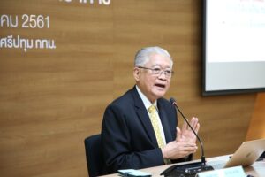 ศูนย์ส่งเสริมและพัฒนางานวิจัย ม.ศรีปทุม ส่งเสริมแนวคิดและหลักการ จัดอบรมโครงการ “การจัดการศึกษาและการทำวิจัยเชิงสหวิทยาการ”