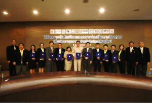 โลจิสติกส์ ศรีปทุม จับมือ 9 องค์กรชั้นนำด้านขนส่ง สร้างเครือข่ายยั่งยืน