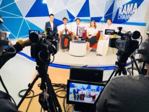 เด็กเก่ง! นิเทศฯ ม.ศรีปทุม ให้สัมภาษณ์สด รายการ พบหมอรามา ทาง RAMA CHANEL ช่อง True ๔๒