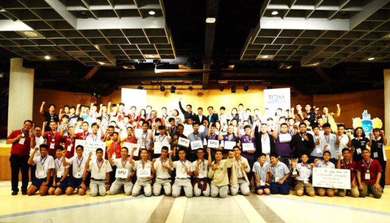 เจ๋งจริง!! ม.ศรีปทุมส่งเสริมเยาวชนอัจฉริยะ สามเสนวิทยาลัย ควงวิทยาลัยเทคนิคลพบุรี คว้าแชมป์ถ้วยนายกรัฐมนตรี LINE TRACKING ROBOT CONTEST 2018