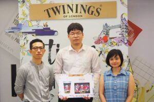 เด็กดิจิทัลมีเดีย ม.ศรีปทุม คว้ารางวัลออกแบบลายแก้วชาทไวนิงส์ ภายใต้คอนเซปต์ "Time for TWININGS"