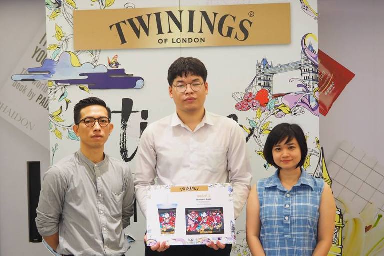 เด็กดิจิทัลมีเดีย ม.ศรีปทุม คว้ารางวัลออกแบบลายแก้วชาทไวนิงส์ ภายใต้คอนเซปต์ "Time for TWININGS"