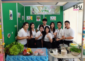 ดีต่อใจ..ดีต่อสุขภาพ! เด็กบริหารธุรกิจ สร้างสรรค์ผลิตภัณท์เส้นซุปสมุนไพร ทำจากฝักทอง สูตรพิเศษสำหรับผู้สูงอายุ