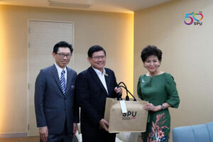 ม.ศรีปทุม ต้อนรับ รมต.อว.ร่วมบันทึกเทปโครงการ ”ยุวชนสร้างชาติ”